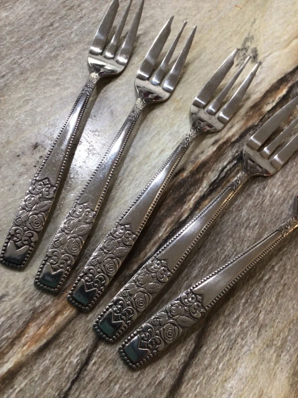 Vintage Rostfrei Germany Dessert Cocktail Forks Set of 5 Ornate Rose 5.75”.